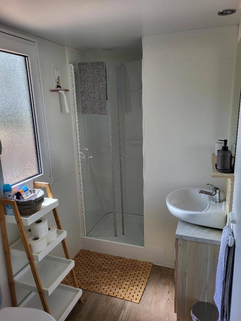 Mobilheim Andrea Wunderschoene Ferienwohnung Direkt Am Meer 耶泽拉 外观 照片