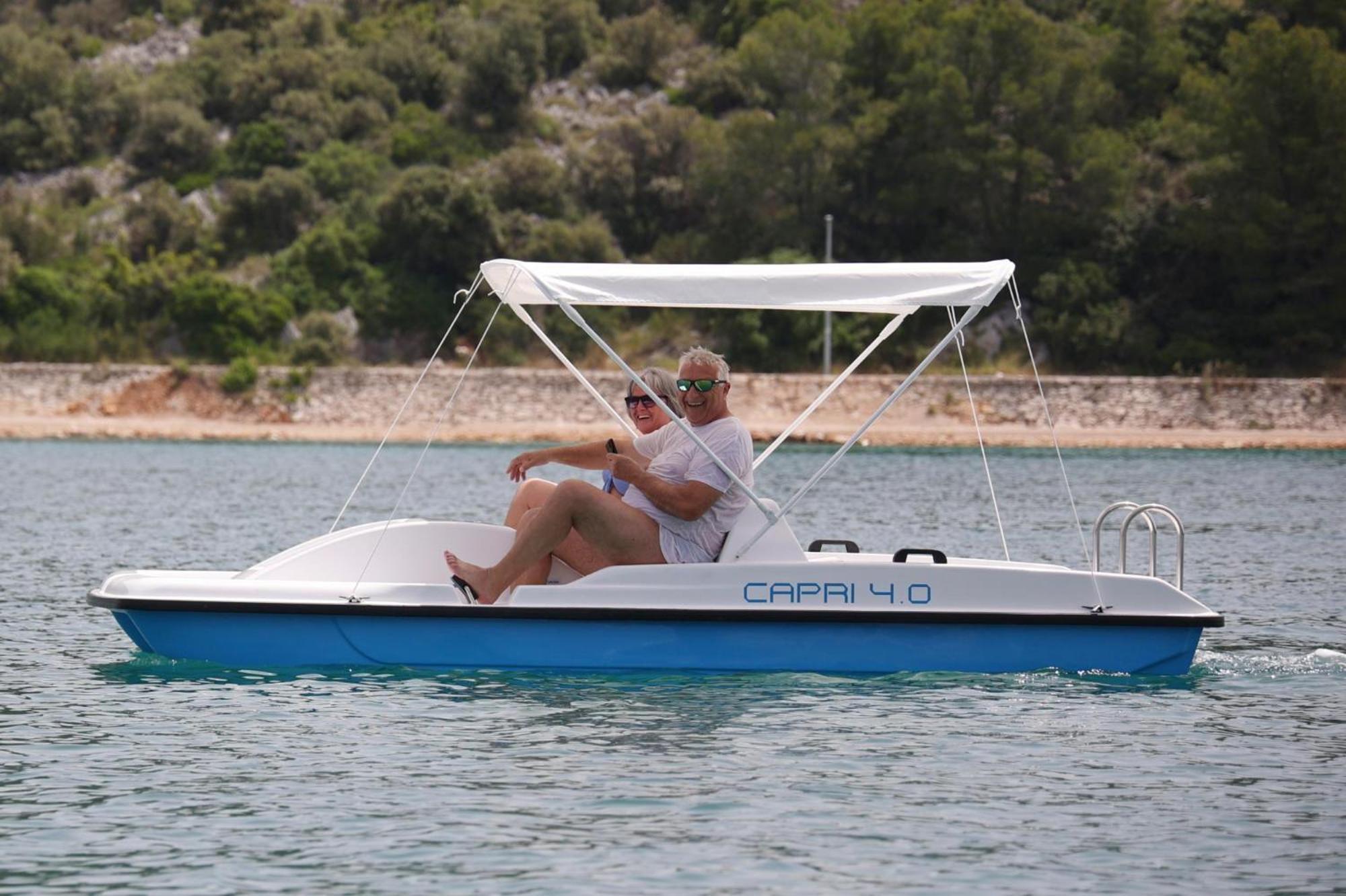 Mobilheim Andrea Wunderschoene Ferienwohnung Direkt Am Meer 耶泽拉 外观 照片